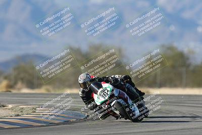 media/Dec-07-2025-CVMA (Sun) [[3e7d2de5dc]]/Race 12- Formula 40 MW and LW/